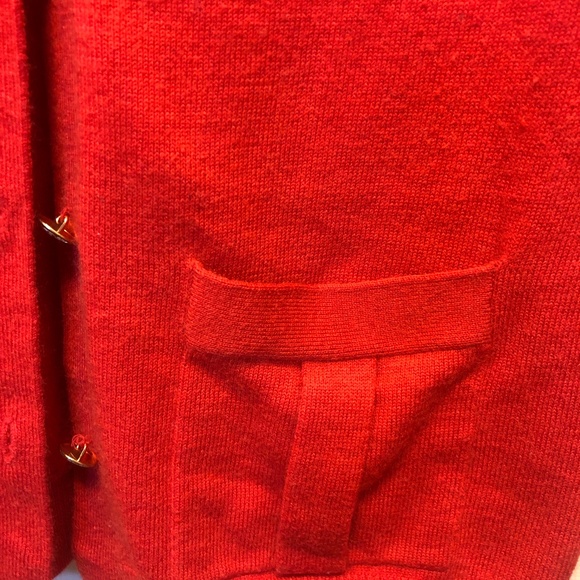 Red sweater - Picture 4 of 4